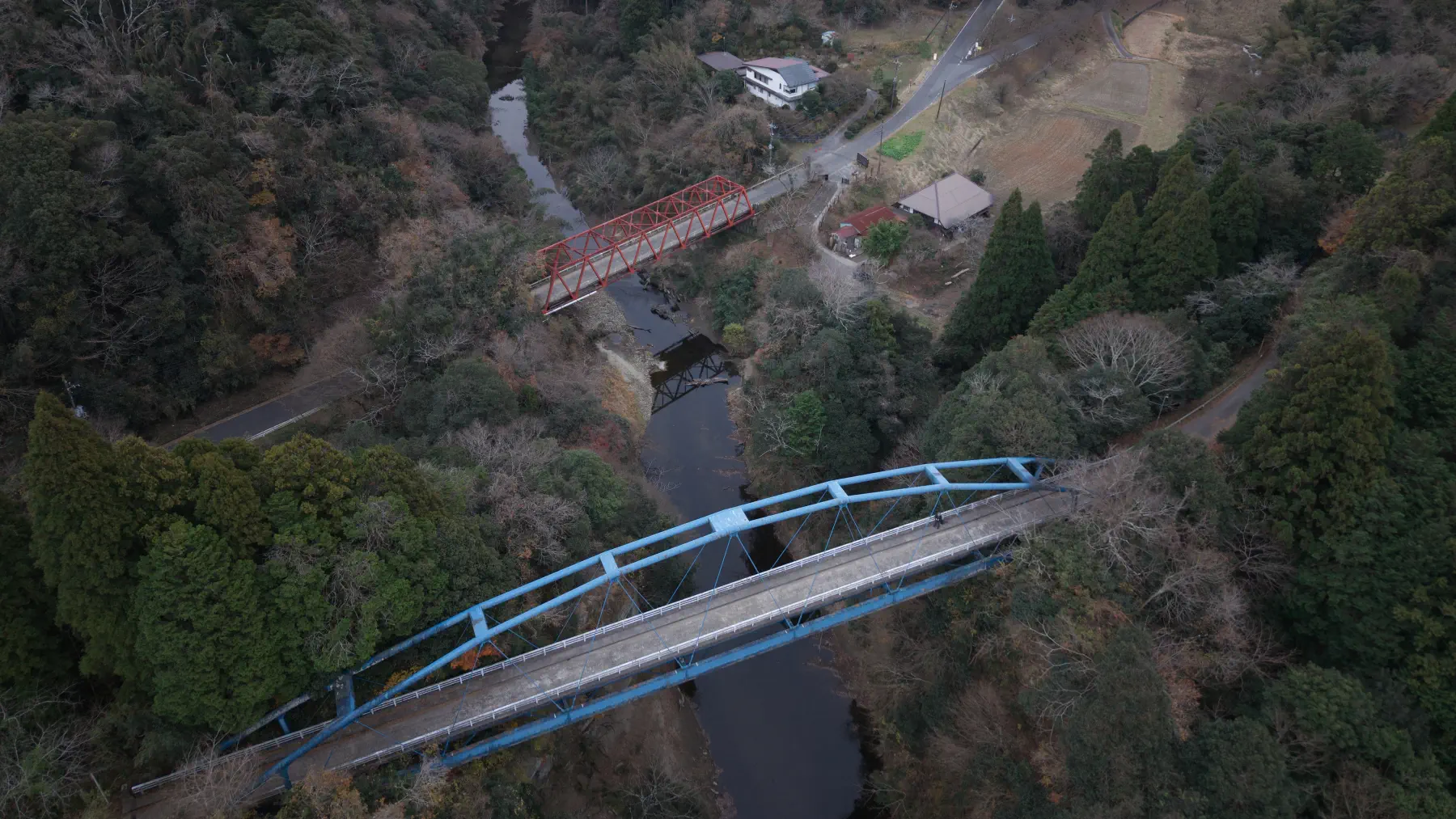 渓谷橋