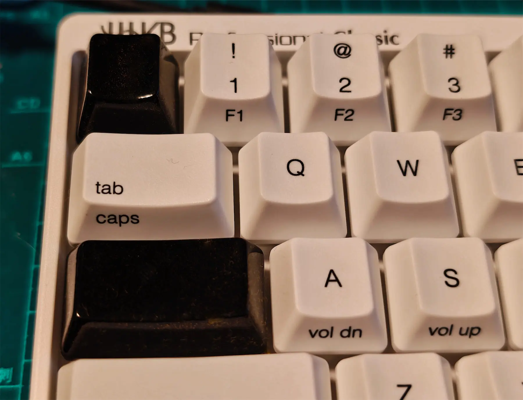 HHKB Professional専用漆塗Esc＆Controlキーセットのセット例